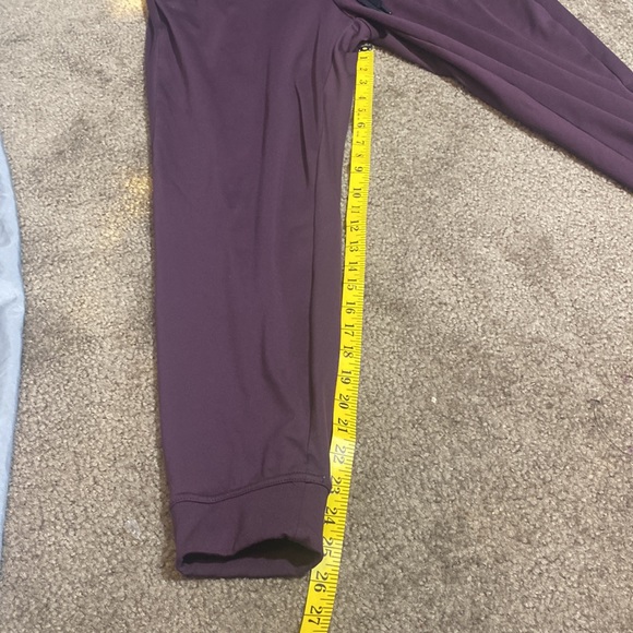 32 Degrees Heat Burgundy Joggers - Picture 5 of 8